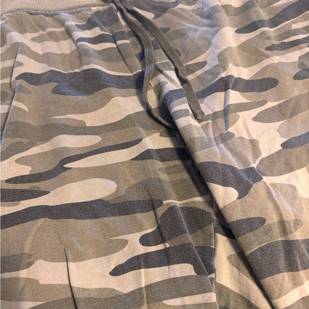 Torrid Camouflage Jogger Pants - Picture 2 of 7